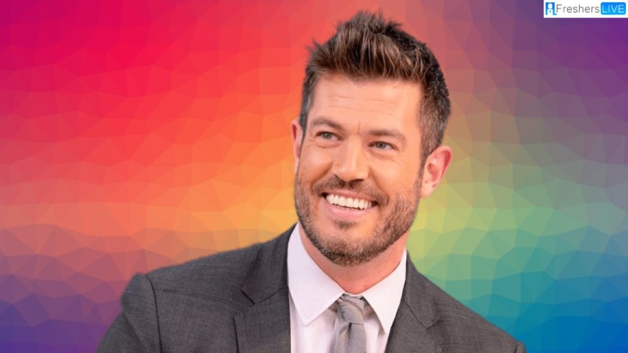 Is Jesse Palmer related to Carson Palmer? How are they related?