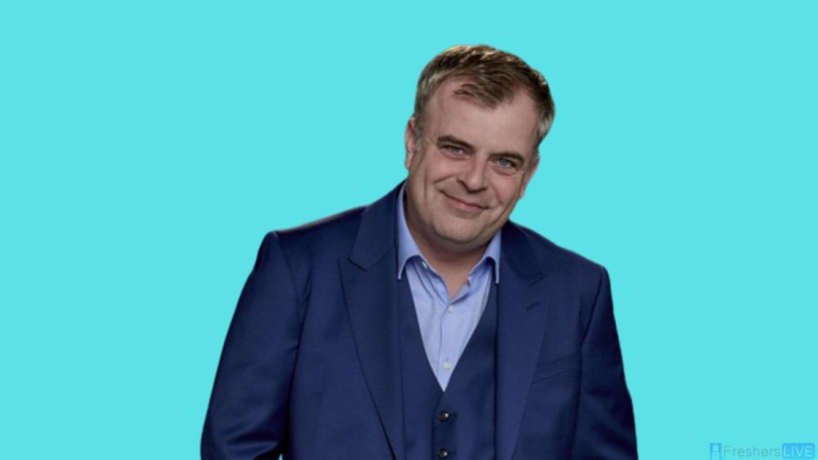 Simon Gregson Wife, Who is Simon Gregson Wife?