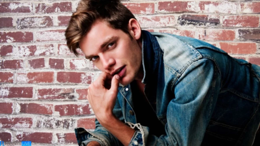 Dominic Sherwood Net Worth in 2023 How Rich is He Now?