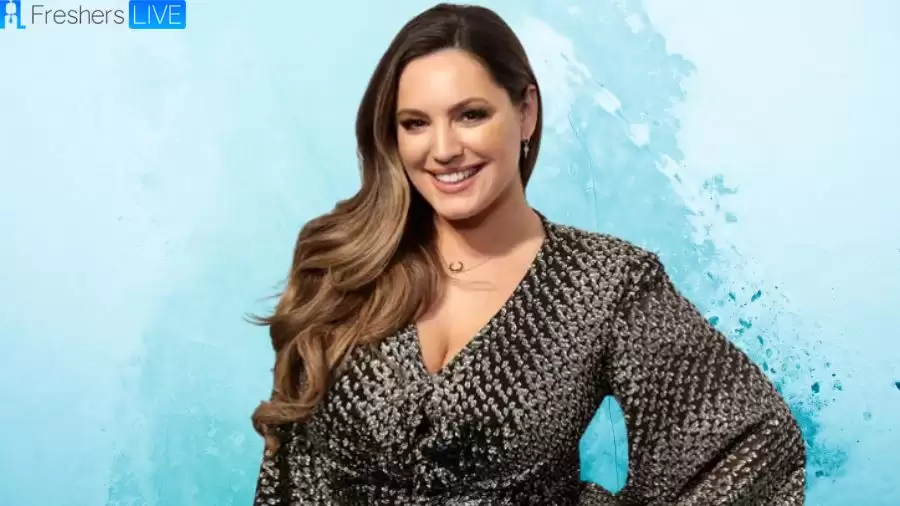 Who are Kelly Brook's Parents? Meet Kenneth Parsons and Sandra Parsons