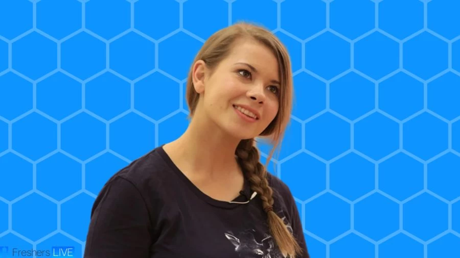 Bindi Irwin Net Worth in 2023 How Rich is She Now?