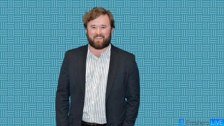 Haley Joel Osment Net Worth in 2023 How Rich is He Now?