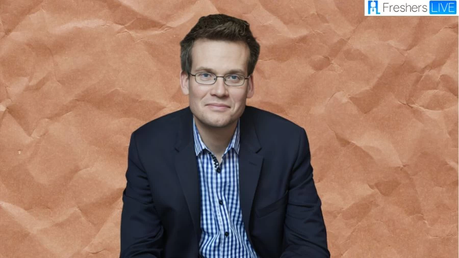 John Green Net Worth in 2023 How Rich is He Now?