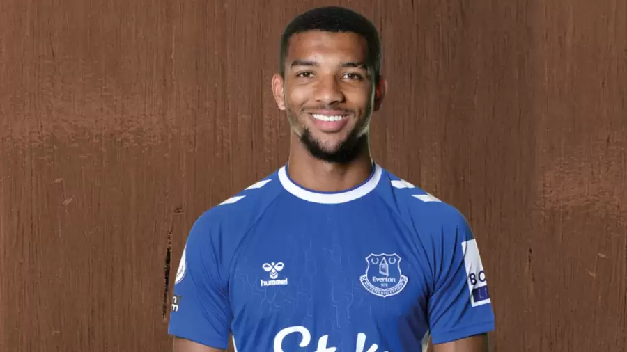 Mason Holgate Net Worth in 2023 How Rich is He Now?