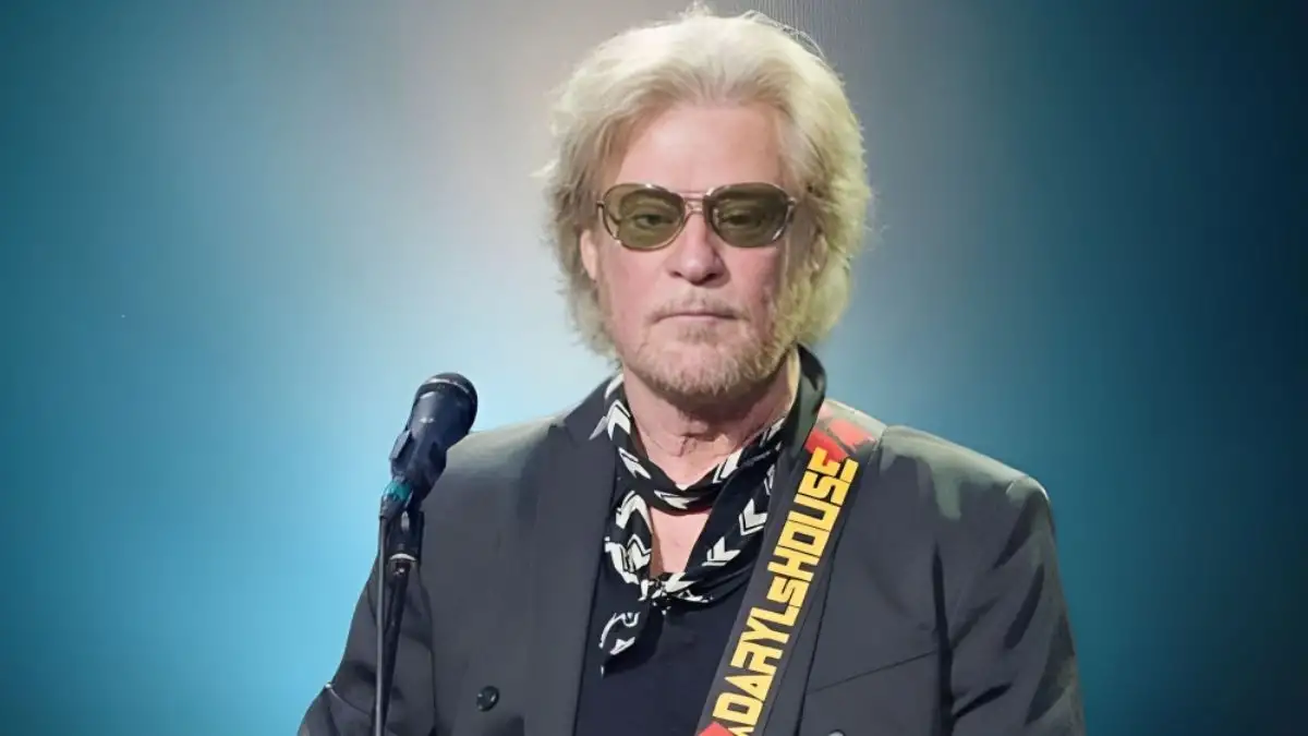 Daryl Hall Net Worth in 2023 How Rich is He Now?