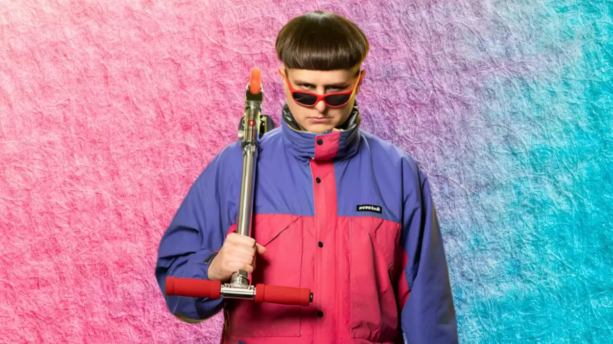 Oliver Tree Religion What Religion is Oliver Tree? Is Oliver Tree a Christian?