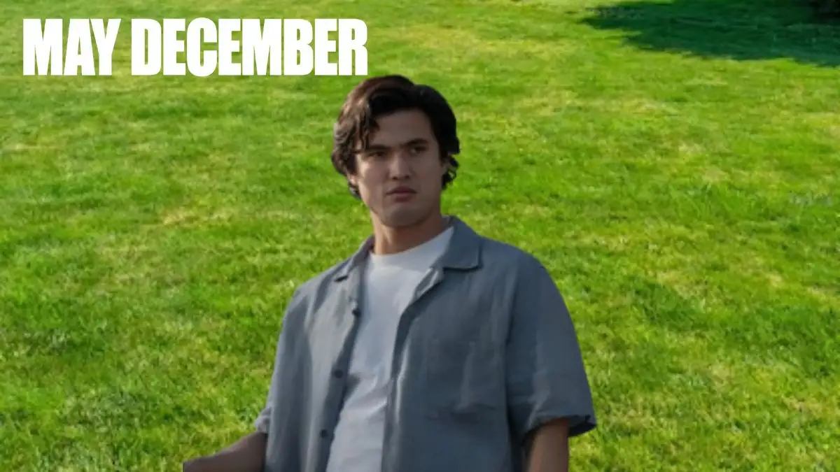 Who is Joe Texting in May December? Who Plays Joe in May December?