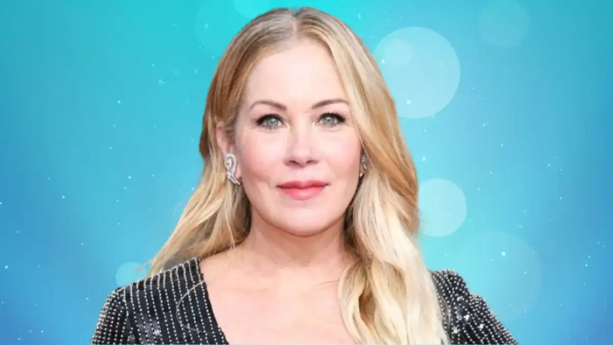 Is Christina Applegate Married? Who is Christina Applegate Married To?