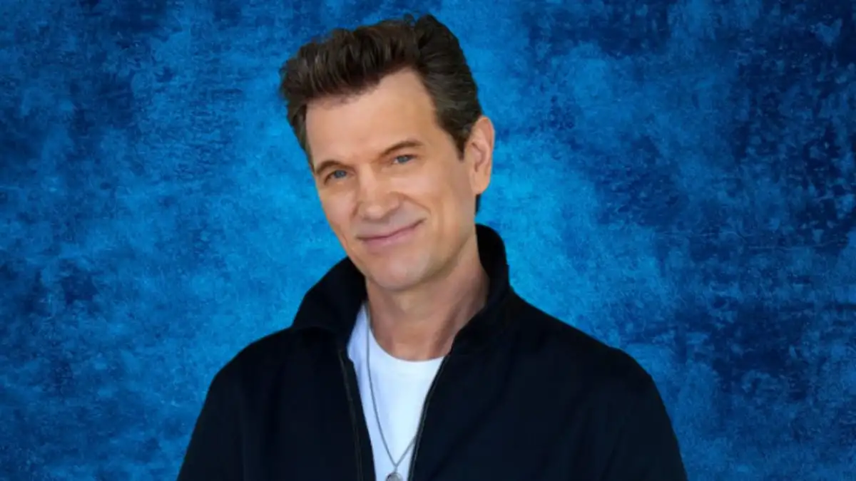 Is Chris Isaak Married? Who is Chris Isaak?